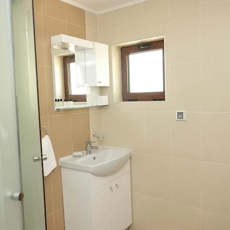 горски кът 3* Devin